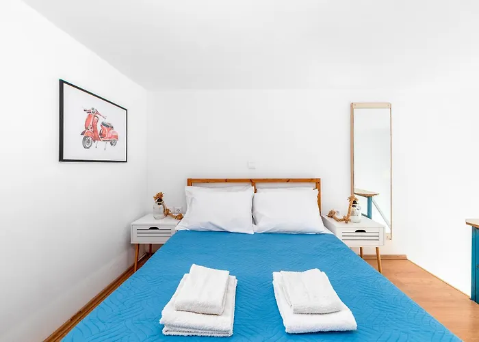 Διαμέρισμα Sea Front In Ιξιά